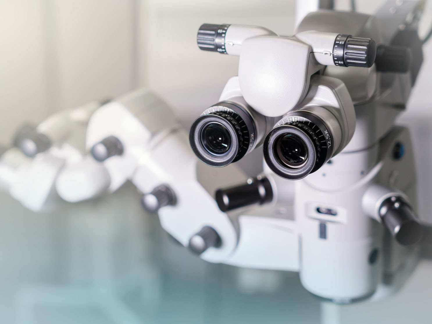 マイクロスコープの外観写真